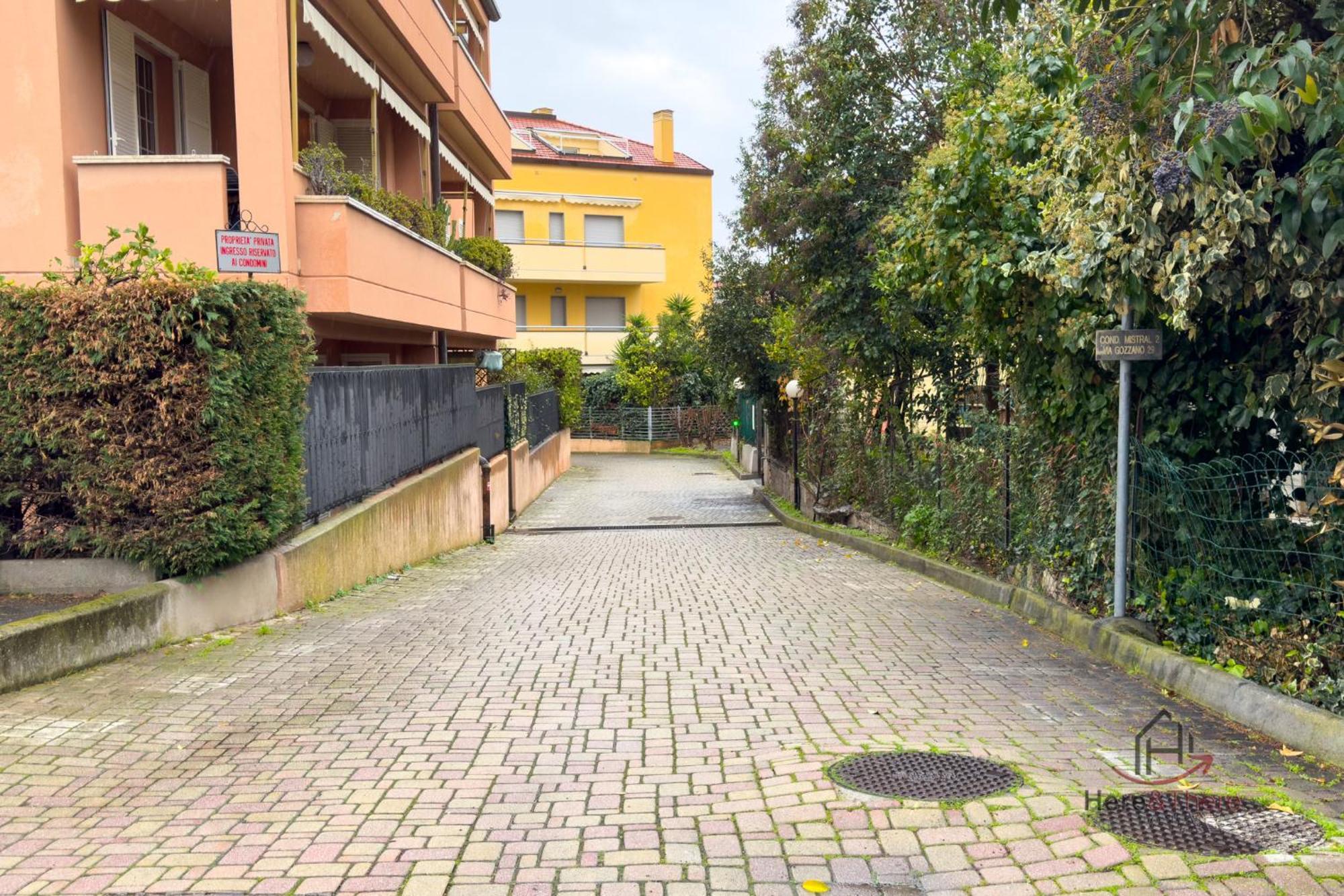 Balcony And Garage - Beaches 5Min Away - Smart Tv Loano Exterior photo